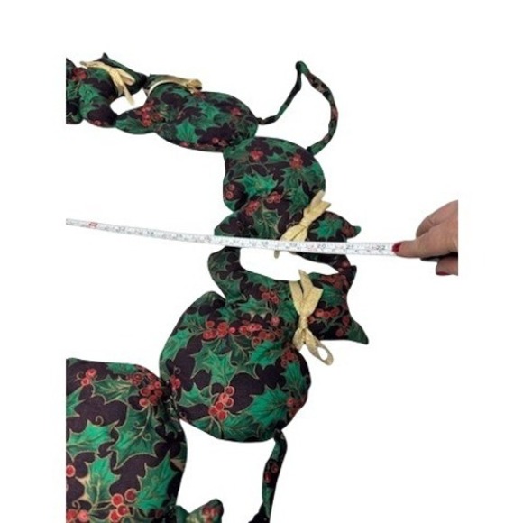 Vintage Stuffed Cat Christmas Wreath Cottagecore Holiday Wall Decor Fabric Cats - Picture 4 of 6